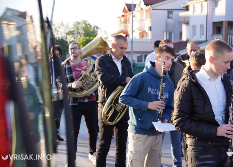 (VIDEO) Limena glazba jutros probudila Širokobriježane