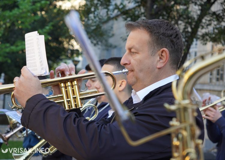(VIDEO) Limena glazba jutros probudila Širokobriježane