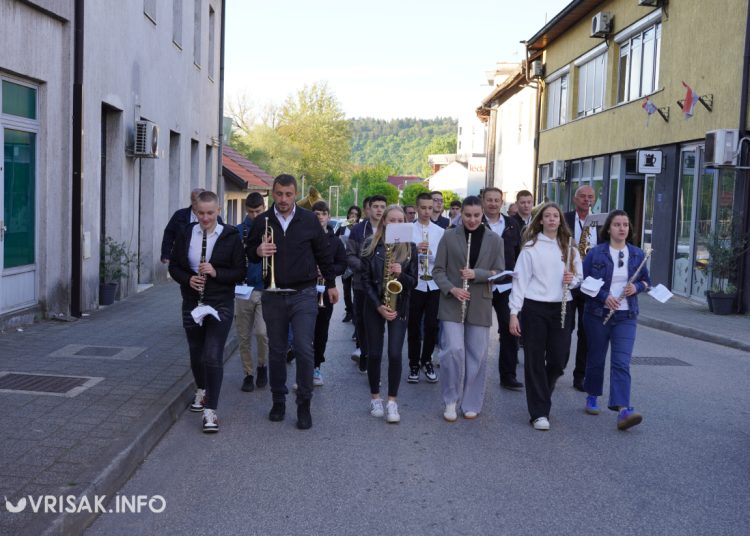 (VIDEO) Limena glazba jutros probudila Širokobriježane