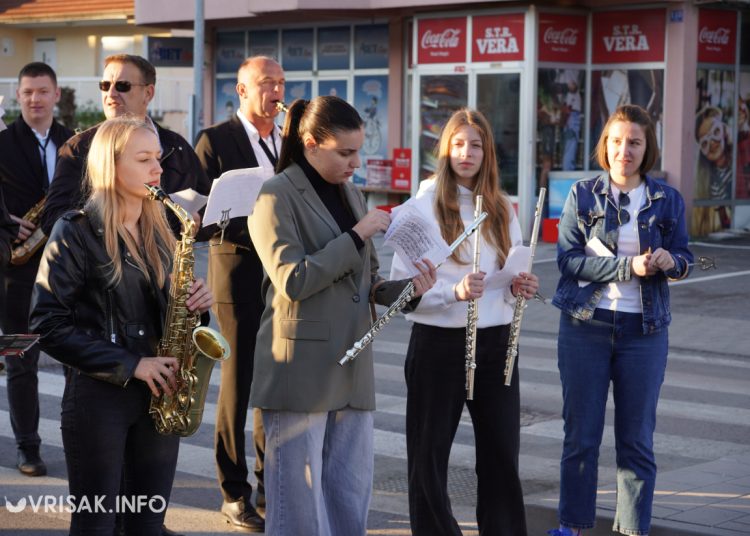 (VIDEO) Limena glazba jutros probudila Širokobriježane