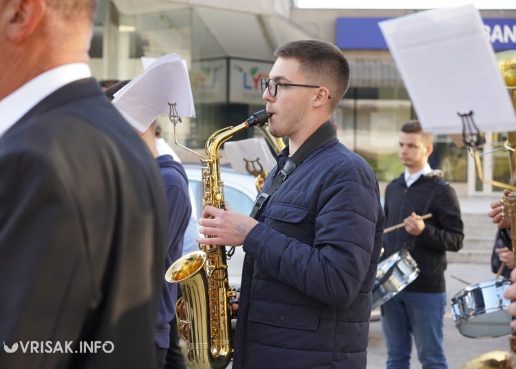 (VIDEO) Limena glazba jutros probudila Širokobriježane