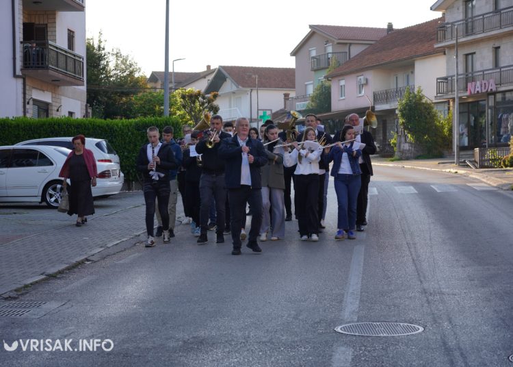 (VIDEO) Limena glazba jutros probudila Širokobriježane