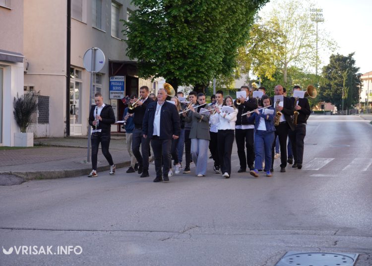 (VIDEO) Limena glazba jutros probudila Širokobriježane