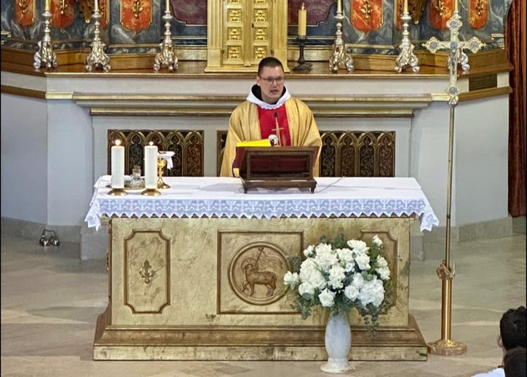 Foto: Franjevački samostan i Župa sv. Ante Padovanskog Humac - Ljubuški