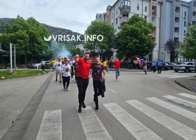 Ljubuški maturanti proslavili kraj srednjoškolskog obrazovanja uz pjesmu i ples