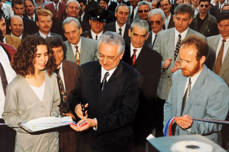 Na današnji dan prije 32 godine Tuđman otvorio obnovljenu širokobriješku Gimnaziju