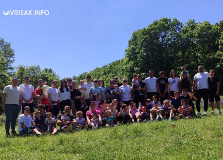 Širokobriježani proslavili Praznik rada uz druženje i roštilj