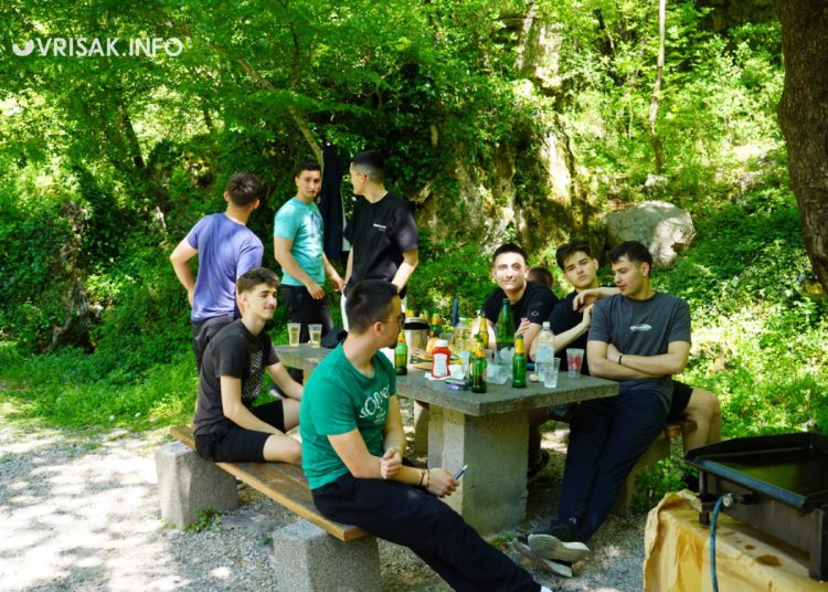 Širokobriježani proslavili Praznik rada uz druženje i roštilj