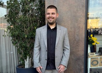 Priča o Viktoru Hercegu iz Ljubuškog koji unatoč sljepoći postiže brojne uspjehe