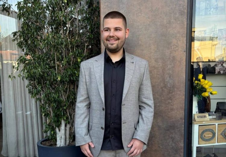 Priča o Viktoru Hercegu iz Ljubuškog koji unatoč sljepoći postiže brojne uspjehe