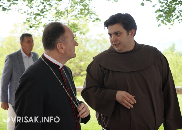 Široki Brijeg: 193 mladih primilo sakramenat Svete potvrde