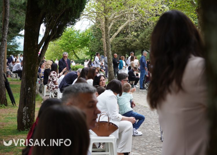 Široki Brijeg: 193 mladih primilo sakramenat Svete potvrde