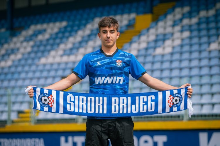 Širokobriježanin Filip Jelčić potpisao je prvi profesionalni ugovor s NK Široki Brijeg