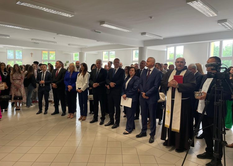 Čitluk: Svečano otvorena nova sportska dvorana Srednje škole dr. fra Slavka Barbarića