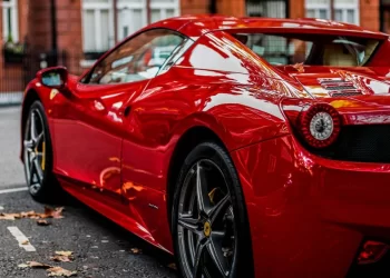 U Austriji ukraden kolekcionarski Ferrari, trag vodi prema BiH?