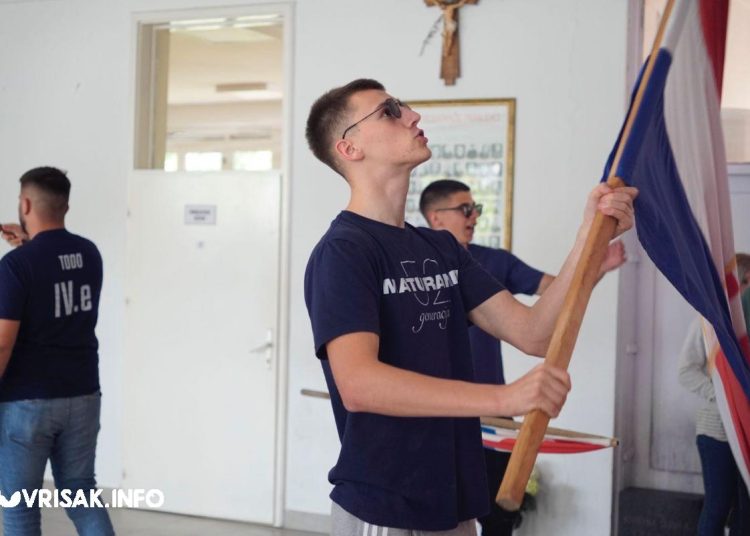 Širokobriješki maturanti proslavili završetak školovanja