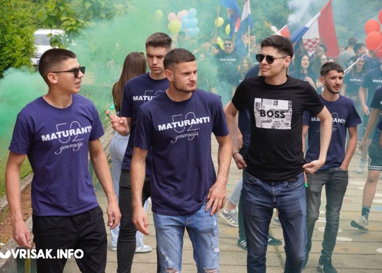 Širokobriješki maturanti proslavili završetak školovanja
