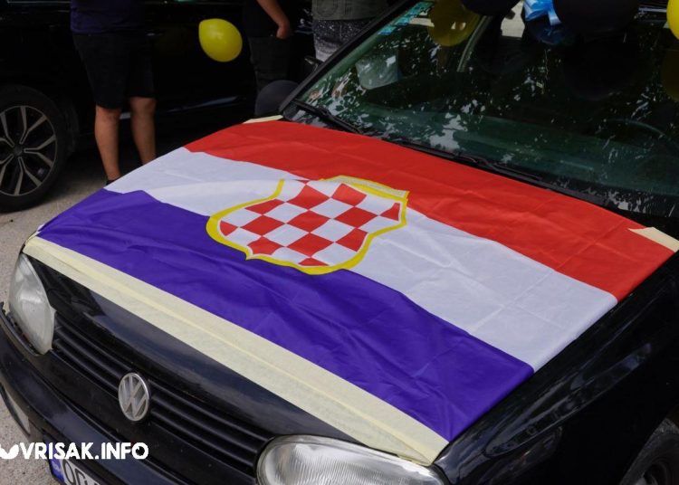 Širokobriješki maturanti proslavili završetak školovanja
