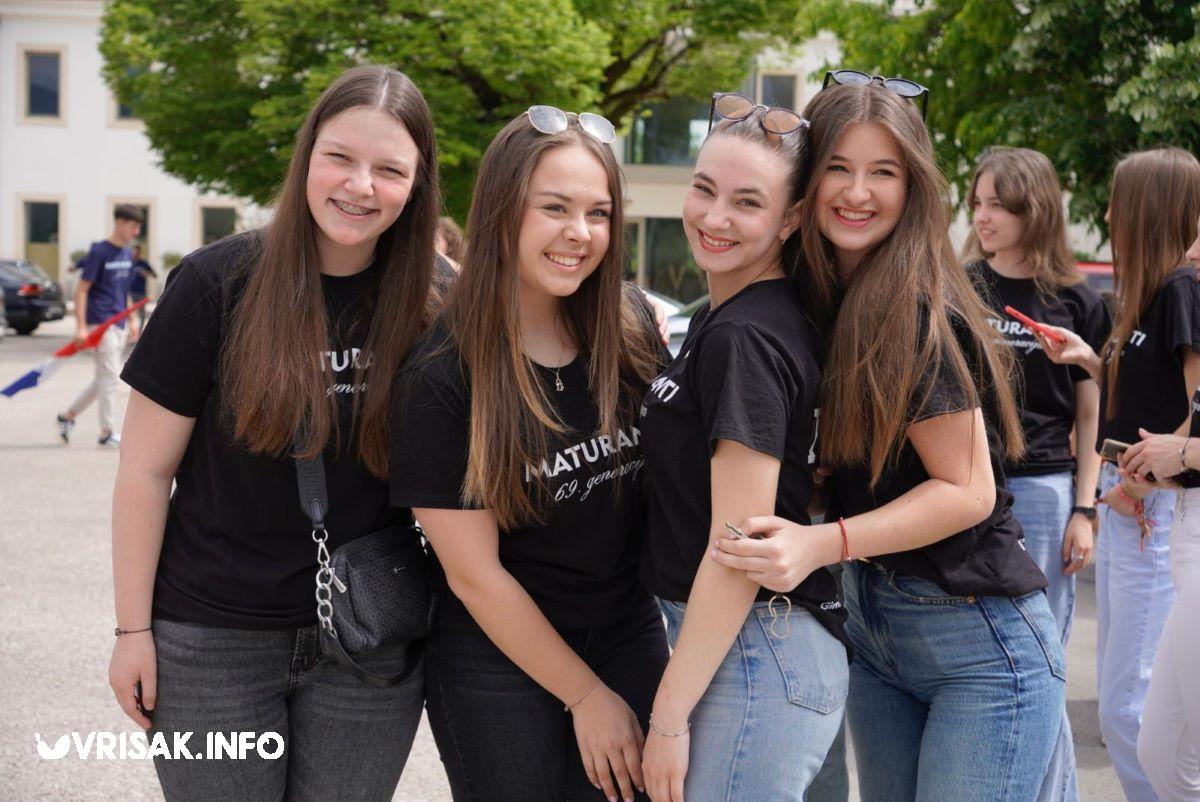 Širokobriješki maturanti proslavili završetak školovanja