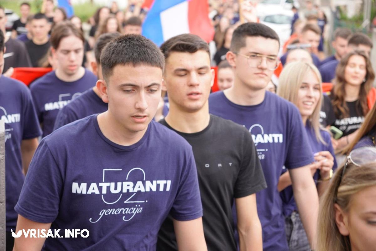Široki Brijeg: Maturanti prošetali ulicama grada