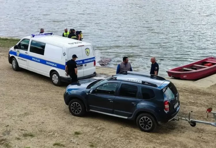 U koritu Save kod Brčkog pronađeno beživotno tijelo