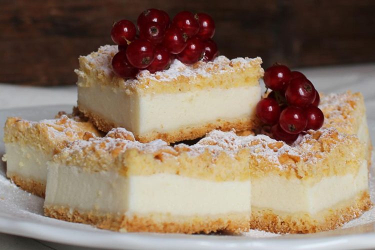 Recept za čupavi kolač s jogurtom i kiselim vrhnjem