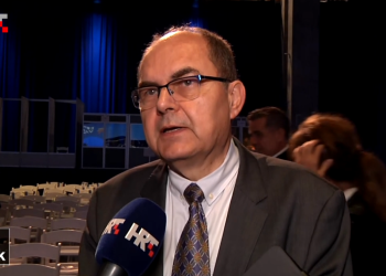 Schmidt: Građanima BiH treba jasno poručiti da su dio Europe