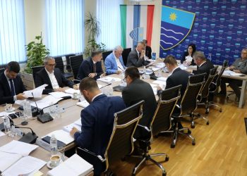 Vlada HNŽ: 8 milijuna KM za tri bolnice i pola milijuna za Zračnu luku Mostar