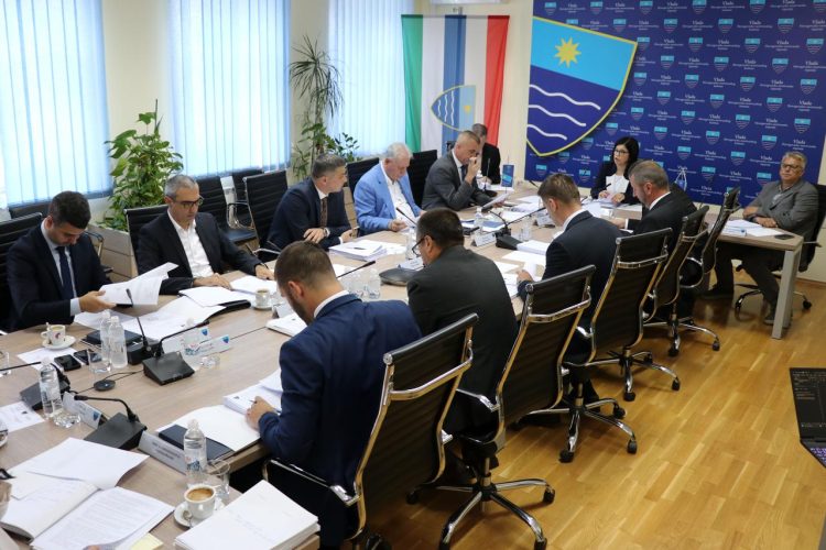 Vlada HNŽ: 8 milijuna KM za tri bolnice i pola milijuna za Zračnu luku Mostar