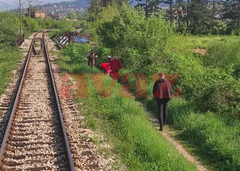 BiH: Ženu udario vlak dok je hodala prugom