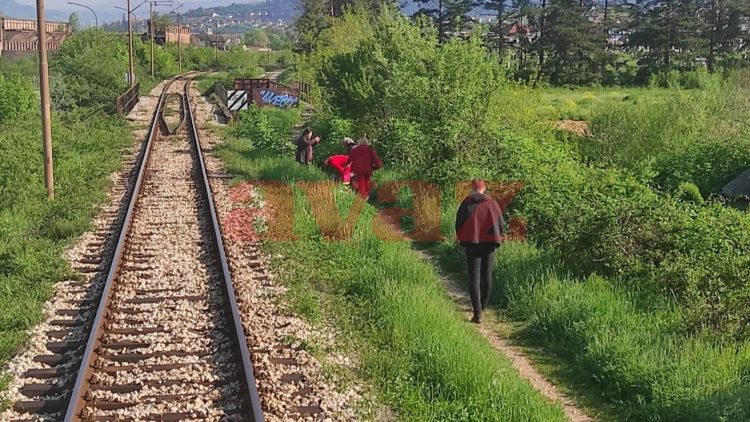BiH: Ženu udario vlak dok je hodala prugom