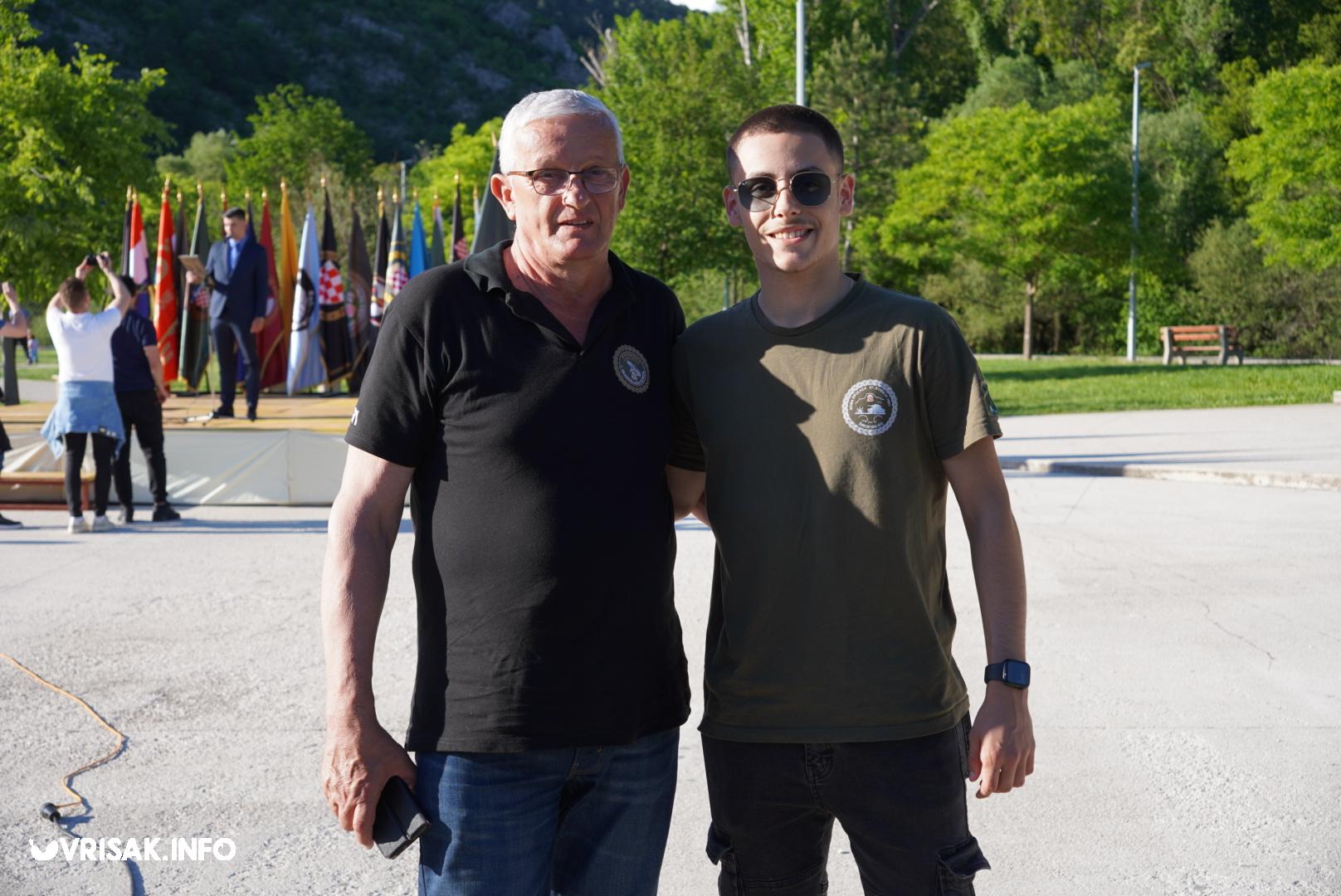 Široki Brijeg: Mimohodom i svečanošću u središtu grada obilježen Dan branitelja