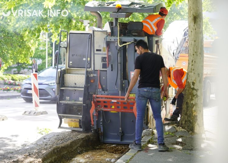 Široki Brijeg: Počeli radovi u središtu grada, donosimo fotografije