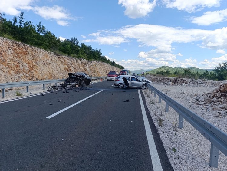 Jedna osoba poginula u prometnoj nezgodi na cesti Neum – Stolac