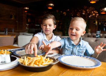 Restoran nije dječja igraonica: Konobari mole roditelje za više pažnje