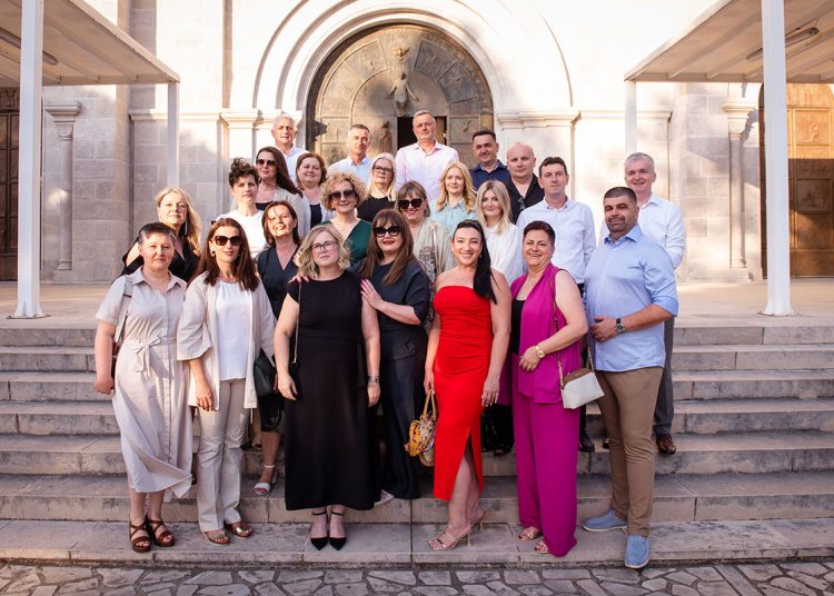 Bivši maturanti iz Širokog Brijega proslavili 30 godina mature