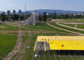 Thompson otkrio fotografije s priprema za koncert