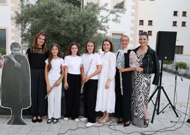 Široki Brijeg: Glazbeno-poetska večer u čast Antunu Branku Šimiću