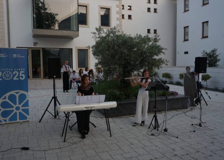 Široki Brijeg: Glazbeno-poetska večer u čast Antunu Branku Šimiću