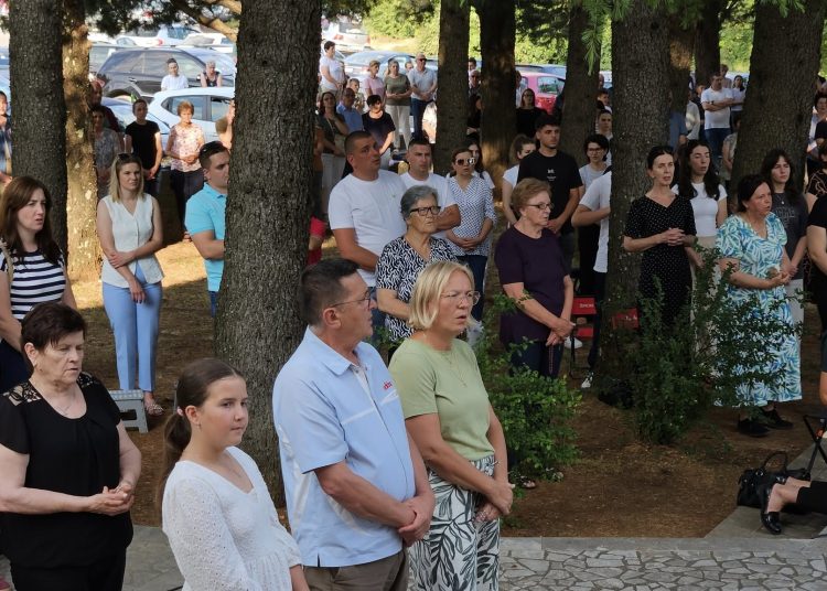 Druga večer trodnevnice sv. Anti u Ljubotićima