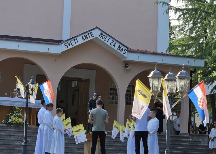 Druga večer trodnevnice sv. Anti u Ljubotićima