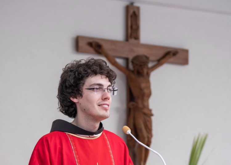 Ljubuški: Don Dražen Radigović predslavio osmi dan devetnice sv. Anti