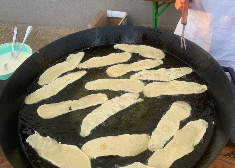 Široki Brijeg: Održana večer folklora “Kočerinom kolo igra, a pisma se ori”