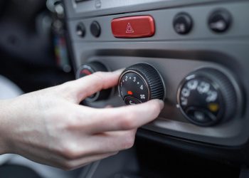 Zbog ove greške s klimom ljeti vam auto troši više nego što treba