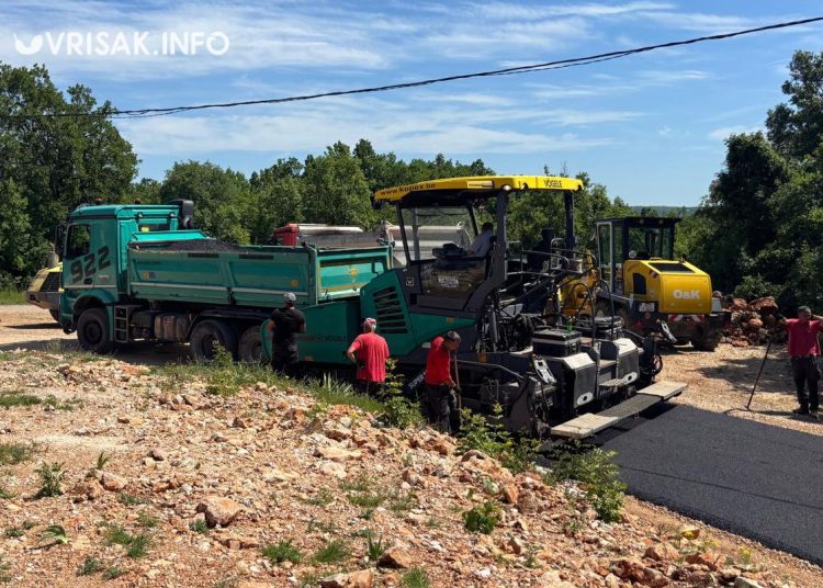 Široki Brijeg: Počeli radovi asfaltiranja u Ljubotićima