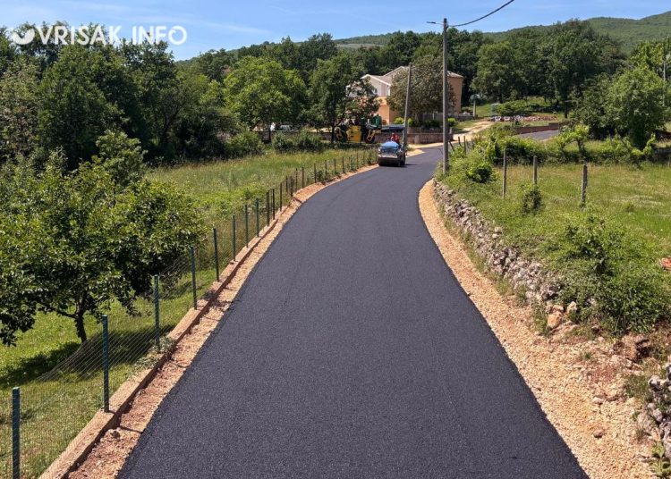 Široki Brijeg: Počeli radovi asfaltiranja u Ljubotićima