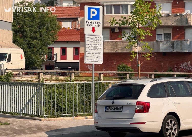Široki Brijeg: Postavljene table s cijenama parkinga, uskoro i aparati za naplatu