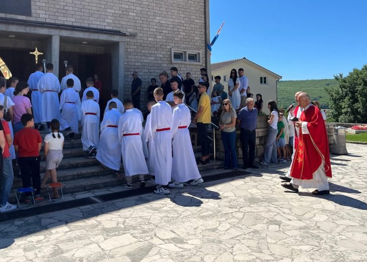 Petrovdan na Kočerinu: Svetu misu predvodio fra Tomislav Puljić