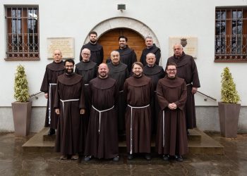 Franjevci iz Širokog Brijega objavili fotografiju bratstva snimljenu 25. veljače