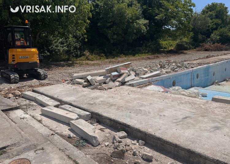 Pogledajte fotografije radova na Gradskom bazenu u Širokom Brijegu